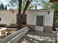 Prachtige villa met 5 slaapkamers en 1 badkamer nabij de stad Sax in Alicante Property