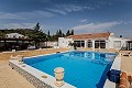 Atemberaubende freistehende Villa in Yecla mit Pool und Garage in Alicante Property
