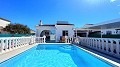 Preciosa villa reformada de 3 dormitorios y 2 baños en Torrevieja. in Alicante Property