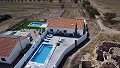 Schöne Villa mit 3 Schlafzimmern und 2 Bädern in Caudete, Kastilien-La Mancha. in Alicante Property