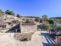 Country house, half cave + garage in Crevillente in Alicante Property