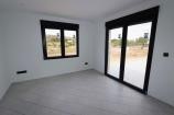 Nieuwbouw villa 4 slaapkamers en 8m zwembad in Alicante Property