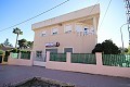 Maison de ville massive avec opportunité commerciale à Monovar in Alicante Property