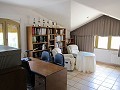 Villa mit 6 Betten, 3 km von Yecla entfernt in Alicante Property