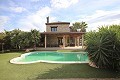 Große luxuriöse freistehende Villa Loma Bada, Alicante in Alicante Property