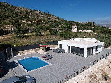 Lovely modern detached villa with views in Aspe