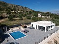 Schöne moderne freistehende Villa mit Aussicht in Aspe in Alicante Property