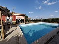 Landhuis met 4 slaapkamers en zwembad in Alicante Property