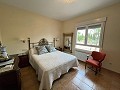 4 Bed 2 Bath Villa in Alicante Property