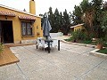 Beautiful 5 Bed Villa, Large Pool & Seperate Guest House in Alicante Property