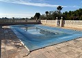 4 Bedroom Villa with Superb Pool close to Town in Alicante Property