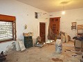 Herenhuis met 5 slaapkamers en privétuin in Alicante Property