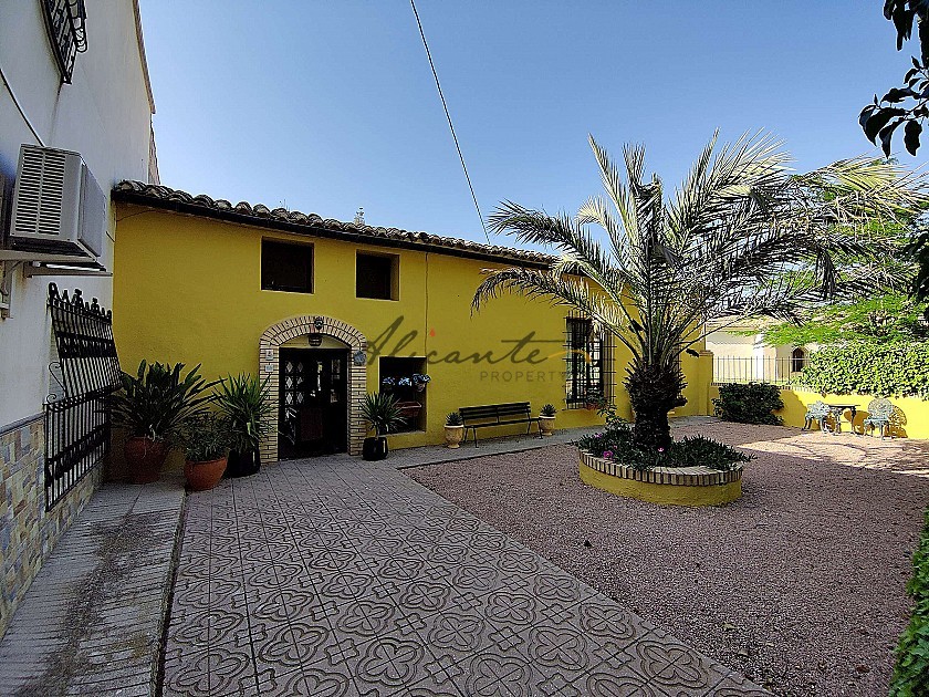 Landhuis in Monovar - Wederverkoop in Alicante Property