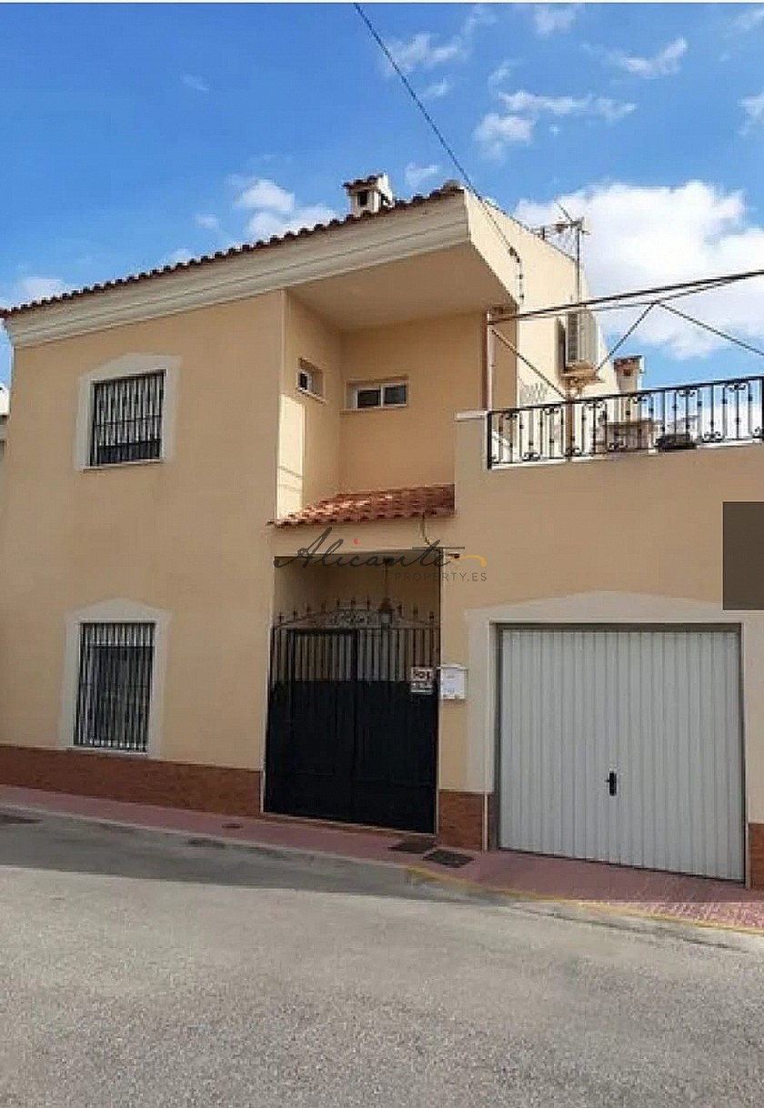 Town House in Hondon de los Frailes in Alicante Property