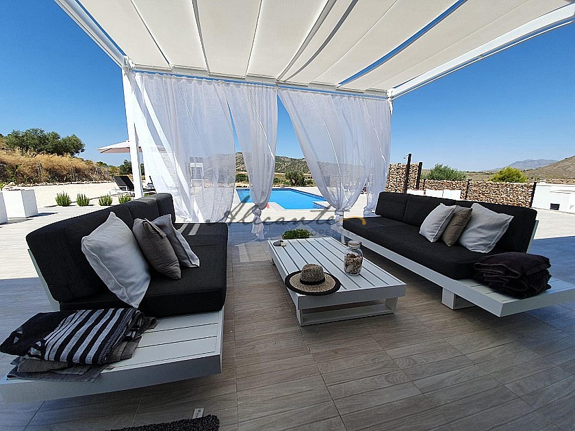 Modern new villa 3 bedroom villa with pool and garage key ready now in Alicante Property