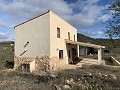 Villa met 3 slaapkamers en 11 hectare grond in Alicante Property