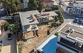 Ultramoderne Villa mit 4 Schlafzimmern und einem 8x4-Swimmingpool in Alicante Property