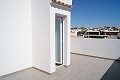 Neubauhaus mit 2 Schlafzimmern, 2 Bädern, Solarium und Keller in Alicante Property