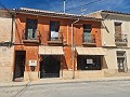 Lovely home and business premises (ex cafe) in Alicante Property