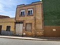 House split into 2 apartments - needs structural repairs or rebuild in Alicante Property
