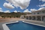 Nieuwbouw villa's in Alicante, 4 slaapkamers, 4 badkamers in Alicante Property