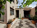 Maison de ville avec jardin et garage à Pinoso in Alicante Property