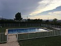 Gran casa ejecutiva de 5 dormitorios con piscina de 10x5 in Alicante Property