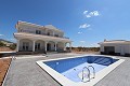 Neubauvilla 195m2 mit Pool und Grundstück in Alicante Property