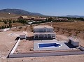 Villa de nueva construcción 195m2 con piscina y parcela in Alicante Property