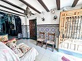 Charming town house in Caudete with 8 bedrooms in Alicante Property