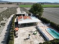 Mooi huis met 2 slaapkamers, zwembad, leidingwater en zonne-energie in Alicante Property