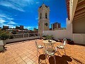 Belle maison de 3 étages située au centre d'Almansa in Alicante Property