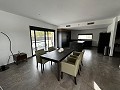 Villa moderne de 5 chambres et 3 salles de bains à Macisvenda in Alicante Property