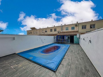 Belle maison jumelée avec piscine à Salinas