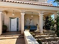 Geweldige villa met spectaculair uitzicht in Pinoso in Alicante Property