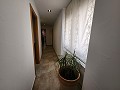Amplio apartamento de 3 dormitorios y 2 baños con enorme terraza privada en la azotea in Alicante Property