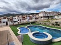 Stadtvilla mit 3 Schlafzimmern, nur wenige Gehminuten von Monovar entfernt, mit Gemeinschaftspool und Padelplätzen in Alicante Property