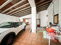 Riesige Villa mit 11 Schlafzimmern und Pool in Ontinyent in Alicante Property