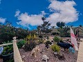 Villa mit atemberaubender Aussicht und Pool in Alicante Property