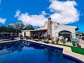 Villa avec vue imprenable et piscine in Alicante Property