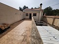2 (possibly 3) bedroom property with 2 baths and large gardens in Alicante Property