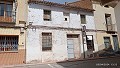 Groot restauratieproject in Caudete in Alicante Property