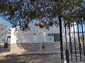 Maison de campagne de 4 chambres près de Yecla in Alicante Property