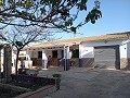 Casa de campo de 4 dormitorios cerca de Yecla in Alicante Property
