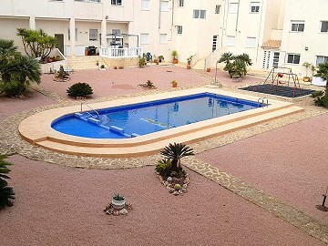 3 Bed 2 Bathroom Townhouse with Communal Pool and Garage