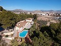 Grande Villa à la périphérie de Monovar, à distance de marche de la ville in Alicante Property
