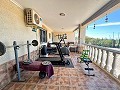Wunderschöne Villa mit Sommerküche in Barinas in Alicante Property