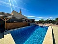 Maravillosa villa con cocina de verano en Barinas in Alicante Property