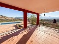 Charmante villa met 4 slaapkamers en een prachtig panoramisch uitzicht in Alicante Property