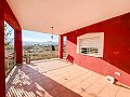 Charmante villa met 4 slaapkamers en een prachtig panoramisch uitzicht in Alicante Property